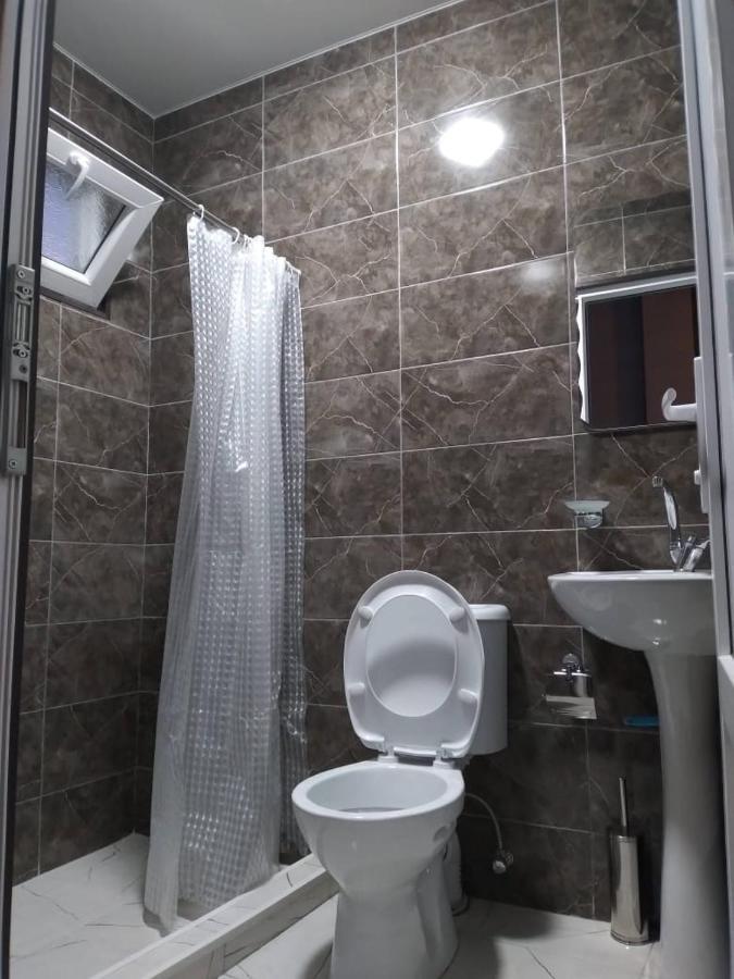 Small Guest House Квариати Екстериор снимка