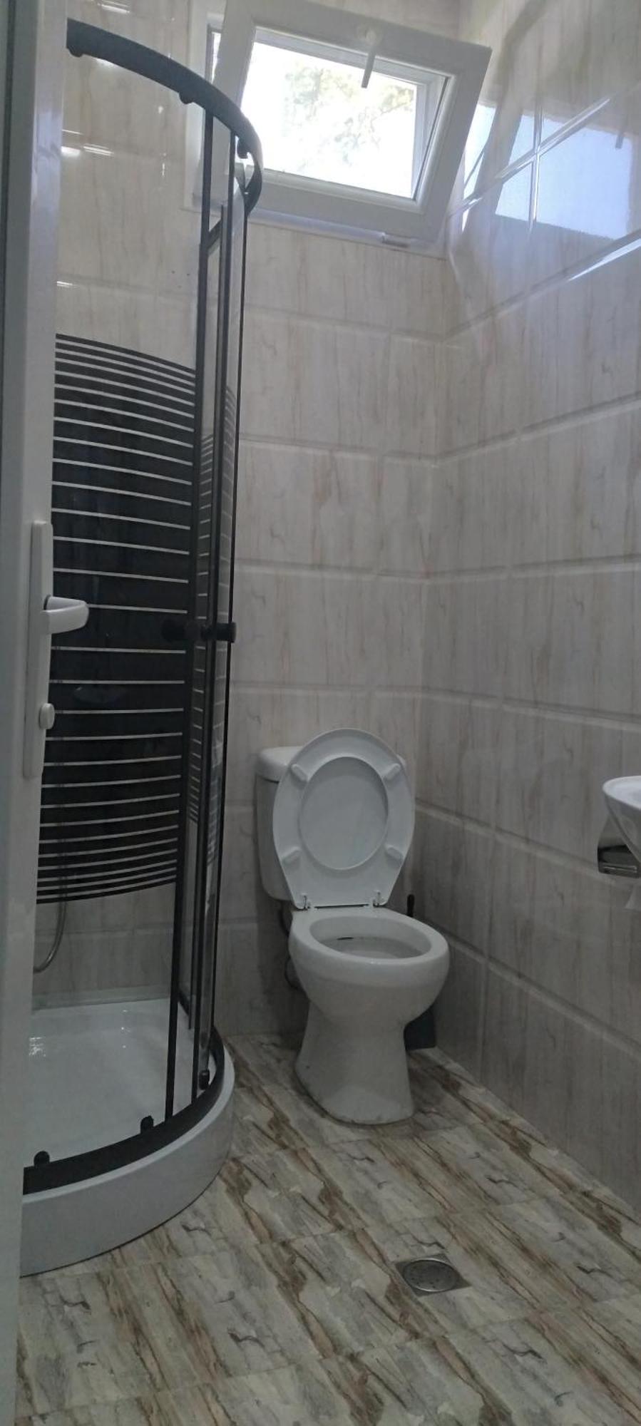 Small Guest House Квариати Стая снимка