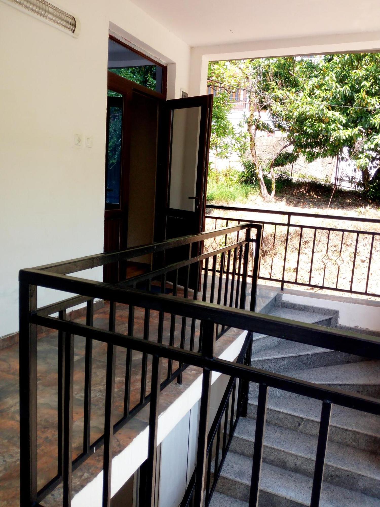 Small Guest House Квариати Екстериор снимка