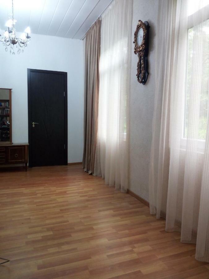 Small Guest House Квариати Екстериор снимка